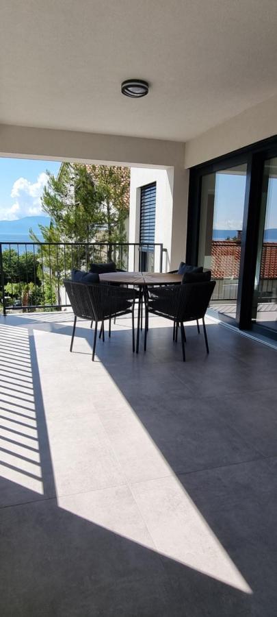Seabreeze Luxury Apartments Njivice Exterior foto